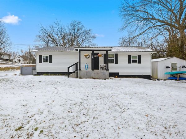 201 Georgetown Lane , Glasgow, KY 42141