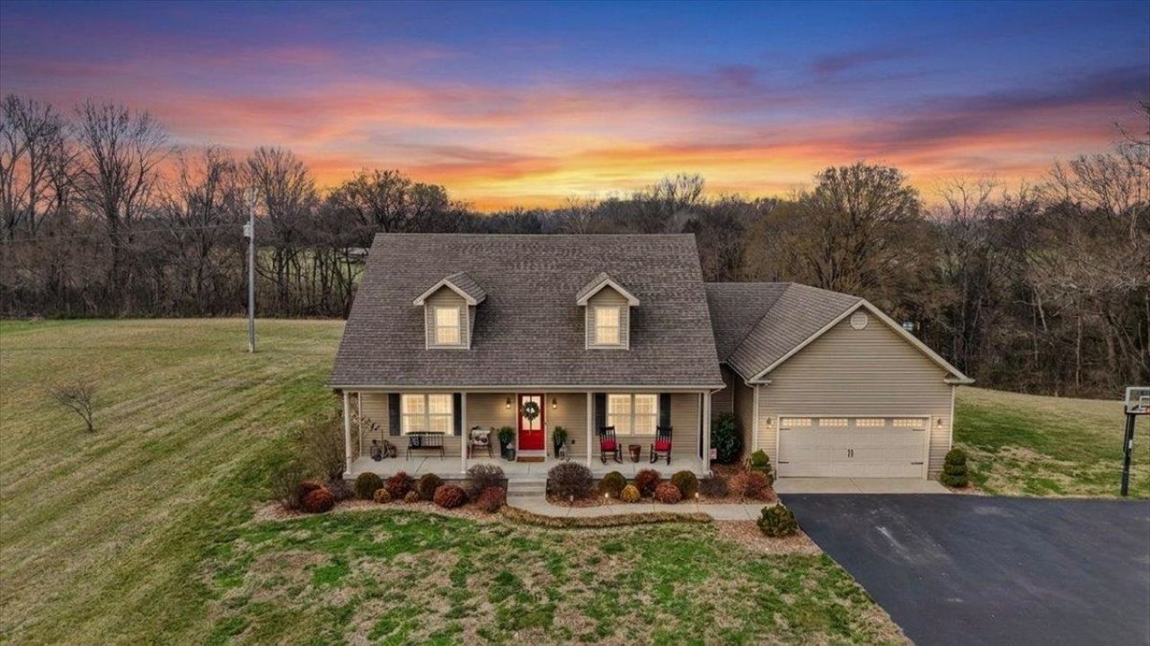 4496 Porter Pike, Bowling Green, KY 42103 Main Photo