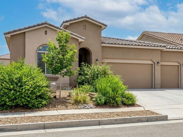 8827 Coal Bank Street NW, Albuquerque, NM 87114