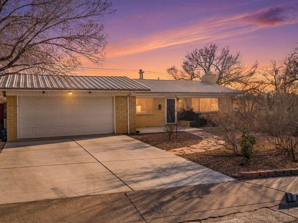 2940 San Joaquin Avenue SE, Albuquerque, NM 87106