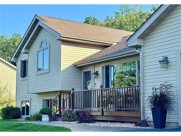 N8185 945th Street, River Falls, WI 54022