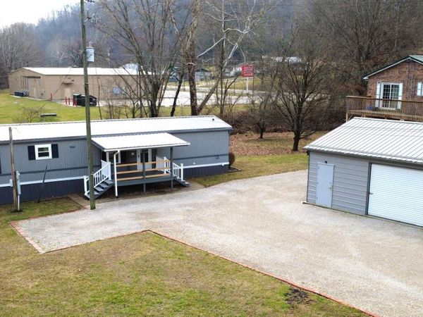 5123 Heath Creek Road, Barboursville, WV 25504