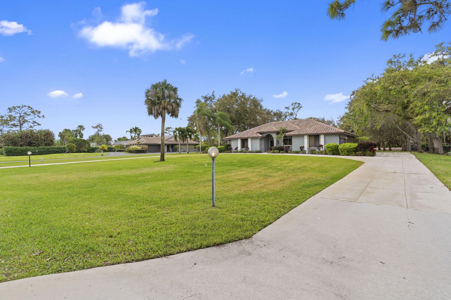 9425 Dundee Drive, Lake Worth, FL 33467 Photo