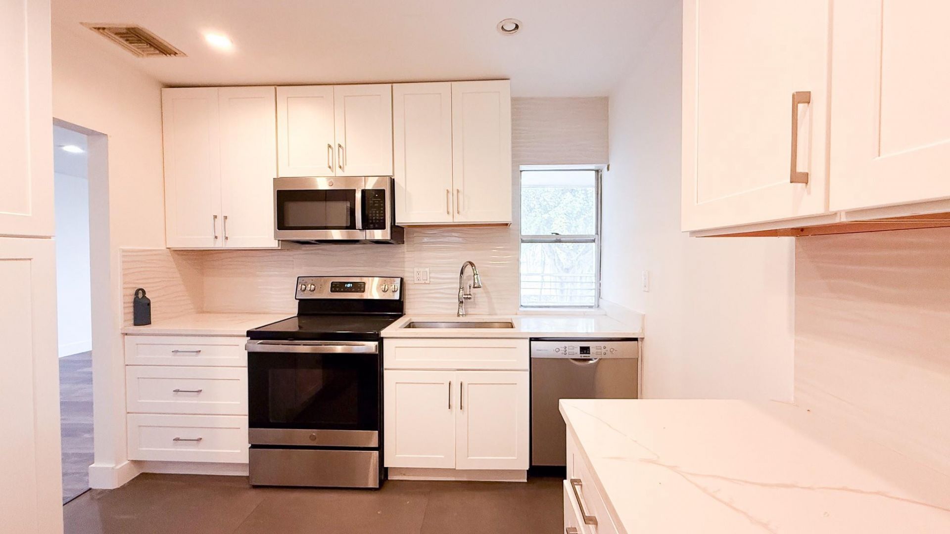 2420 SW 81st Avenue, Unit 201, Davie, FL 33324 Photo