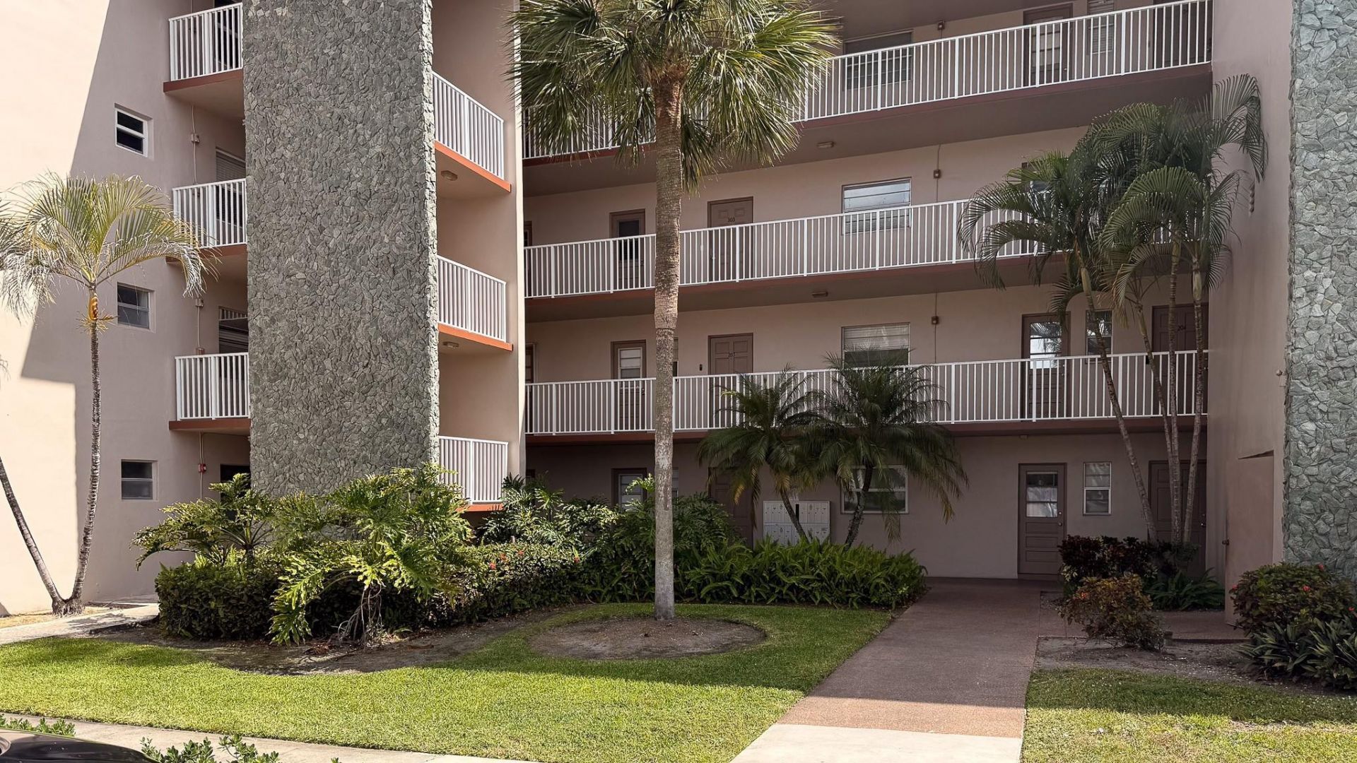 2420 SW 81st Avenue, Unit 201, Davie, FL 33324 Photo