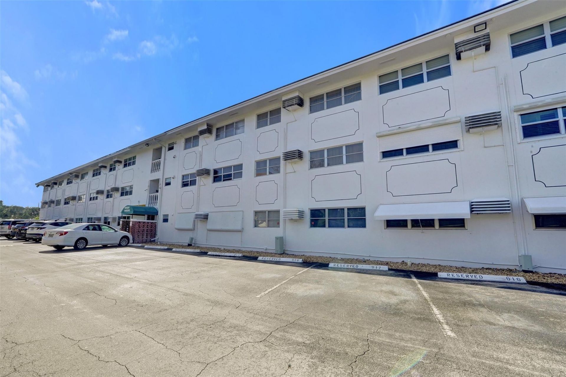 5208 NE 24th Terrace, Unit F118, Fort Lauderdale, FL 33308 Photo