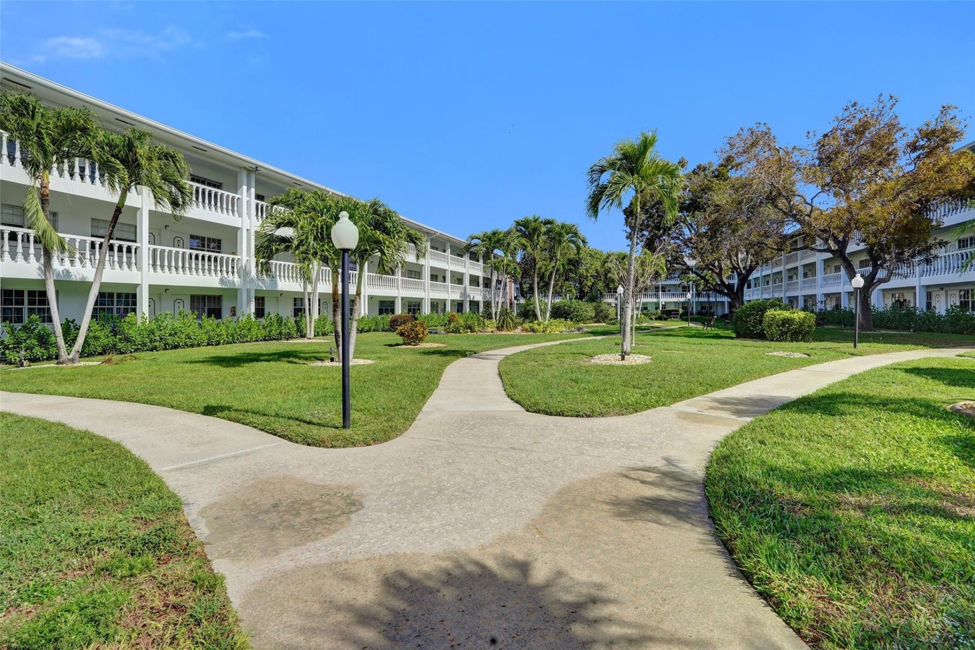 5208 NE 24th Terrace, Unit F118, Fort Lauderdale, FL 33308 Photo