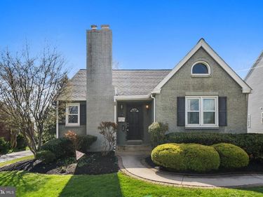 1701 BUTLER PIKE, CONSHOHOCKEN, PA 19428