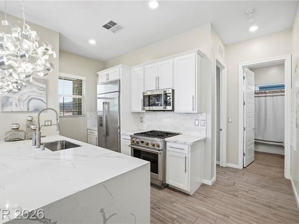 908 Allister Fields Lane, Las Vegas, NV 89138