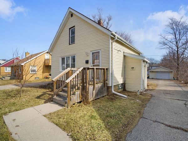 5064 N 56th STREET, Milwaukee, WI 53218