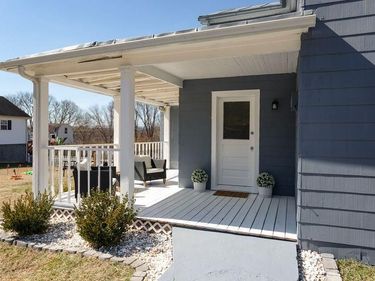 1755 Cedar Ave , Buena Vista, VA 24416