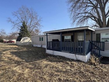 7049 N 113th Plaza , Omaha, NE 68142