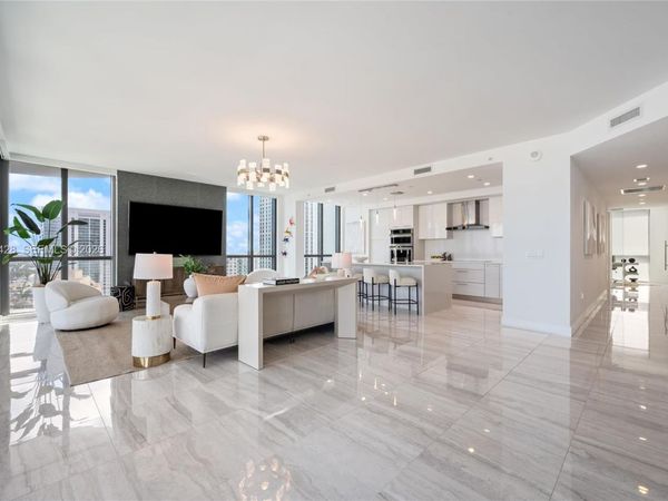 100 E Las Olas Blvd , Unit 3201, Fort Lauderdale, FL 33301