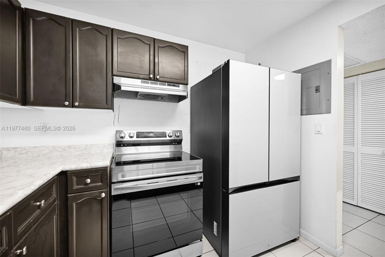 2301 Collins Ave, Unit 802, Miami Beach, FL 33139 Photo