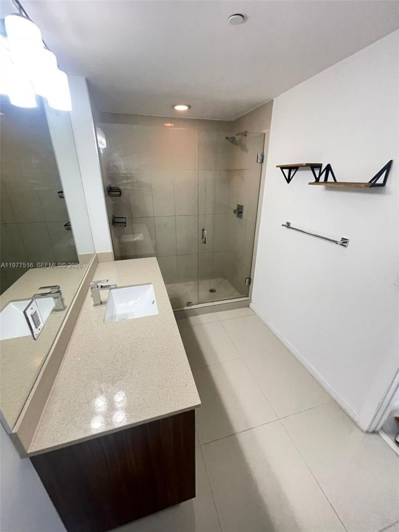 5300 Paseo Blvd, Unit 1212, Doral, FL 33166 Photo