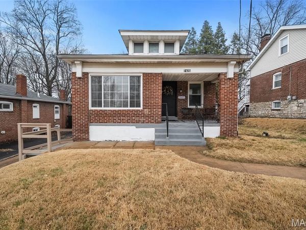 7425 Gayola Place, Maplewood, MO 63143