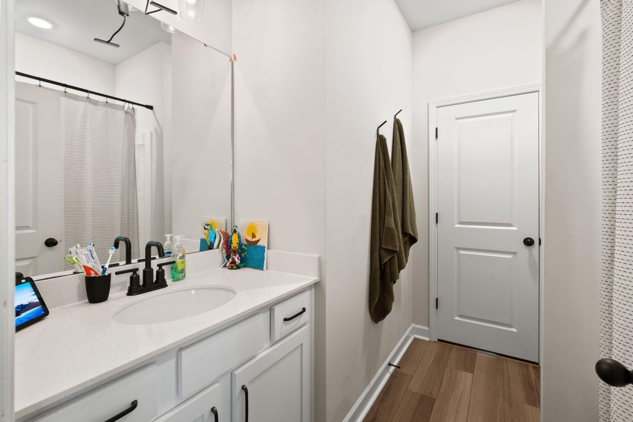 769 Sienna Way Photo 25