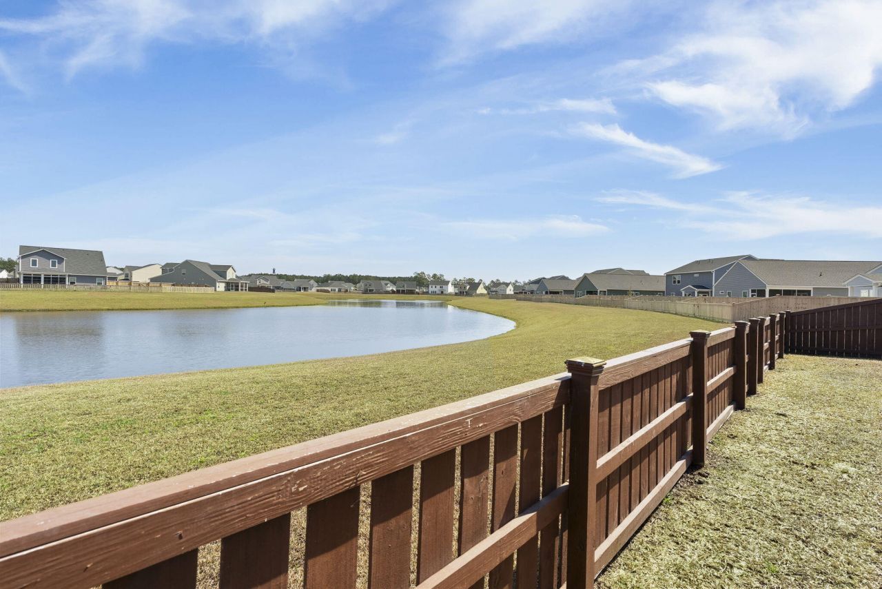 769 Sienna Way Photo 35