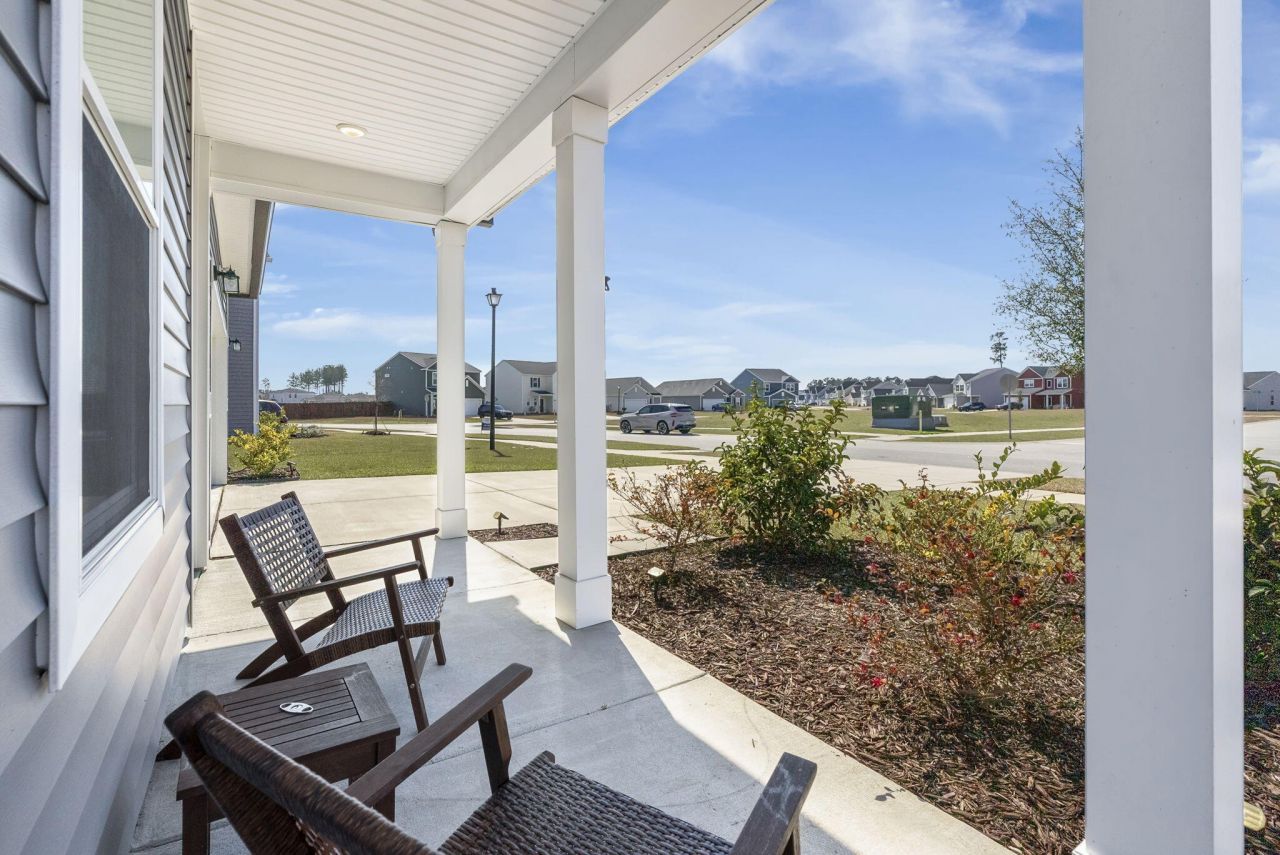 769 Sienna Way Photo 5