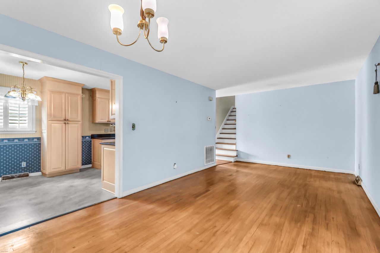 14 Huguenot Avenue Photo 12