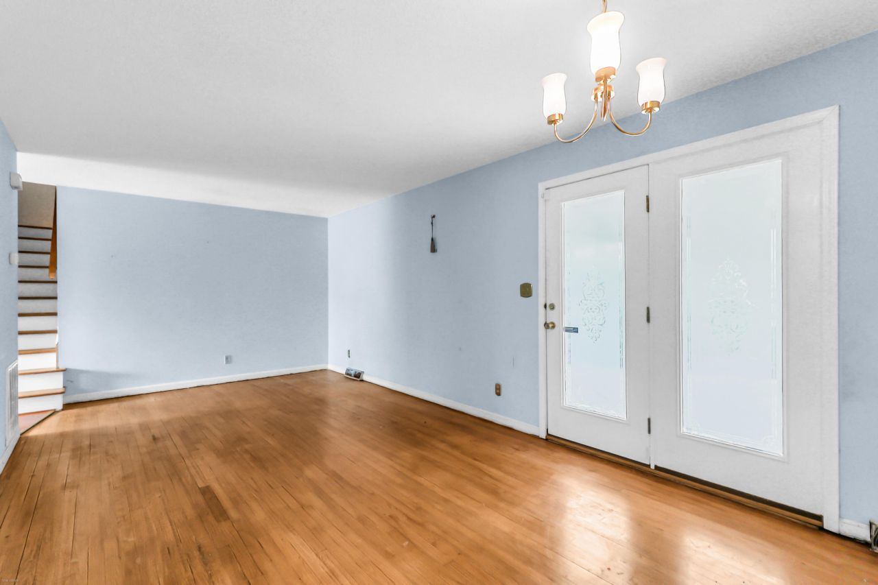 14 Huguenot Avenue Photo 13