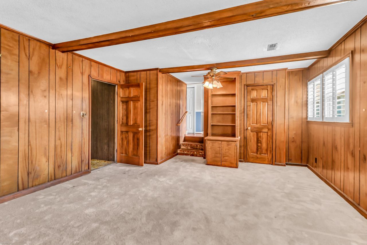 14 Huguenot Avenue Photo 22