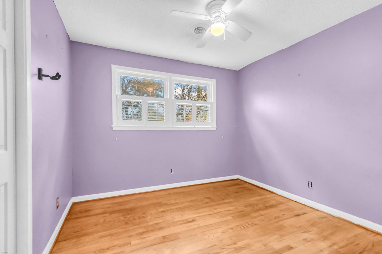 14 Huguenot Avenue Photo 34