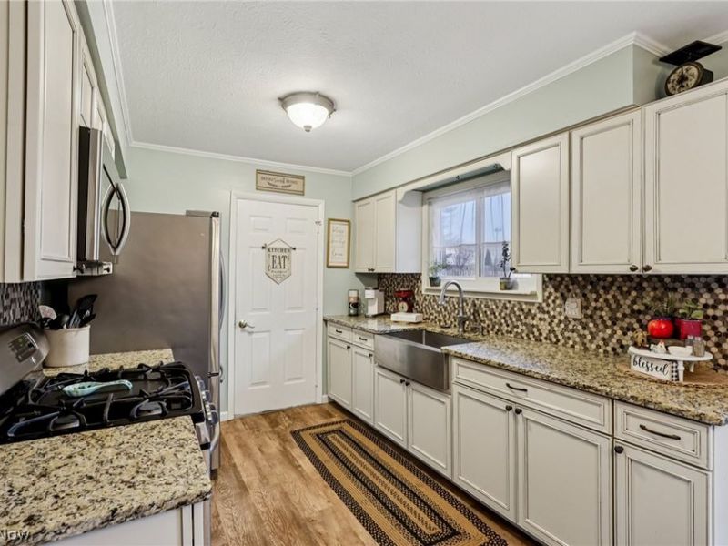 140 Parkhall Drive, Painesville Township, OH 44077 Photo 18