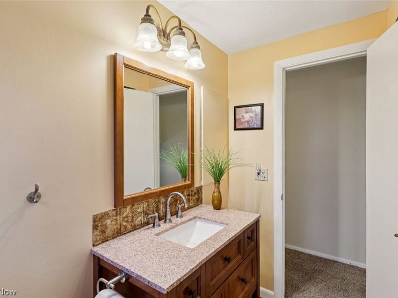 140 Parkhall Drive, Painesville Township, OH 44077 Photo 35