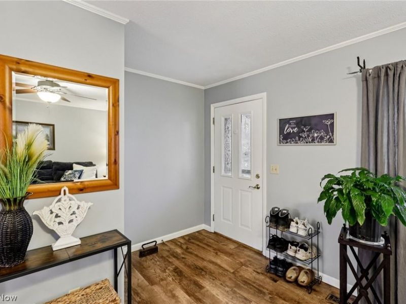 140 Parkhall Drive, Painesville Township, OH 44077 Photo 8