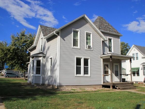 1701 Ross, Sioux City, IA 51103