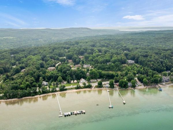 10509 Monaco Way S, Traverse City, MI 49684