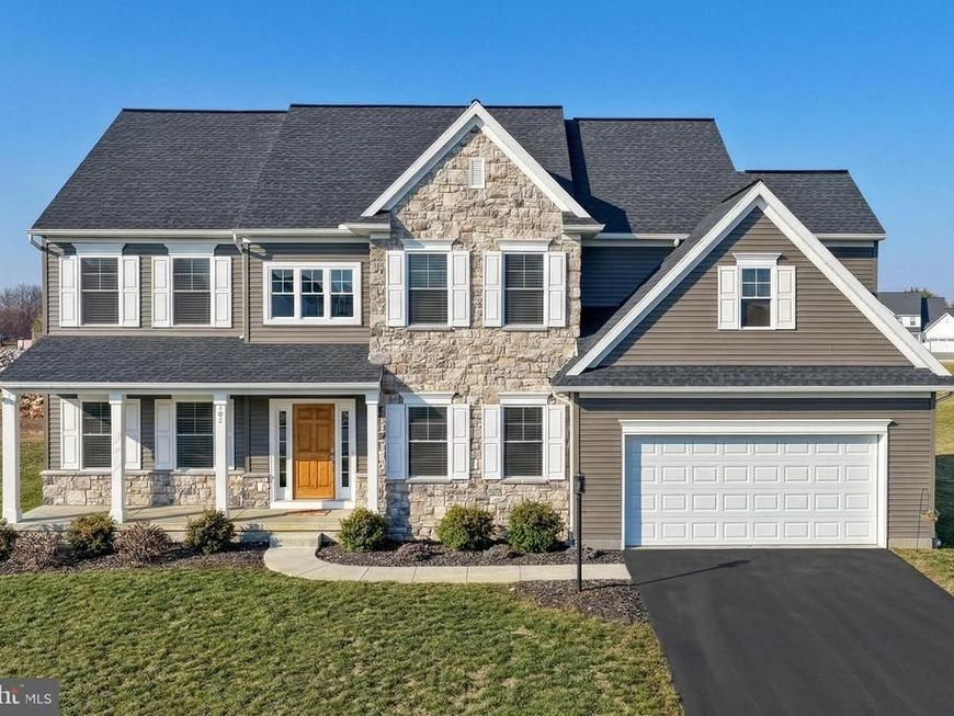 102 Berkshire Drive, Carlisle, PA 17015 Main Photo