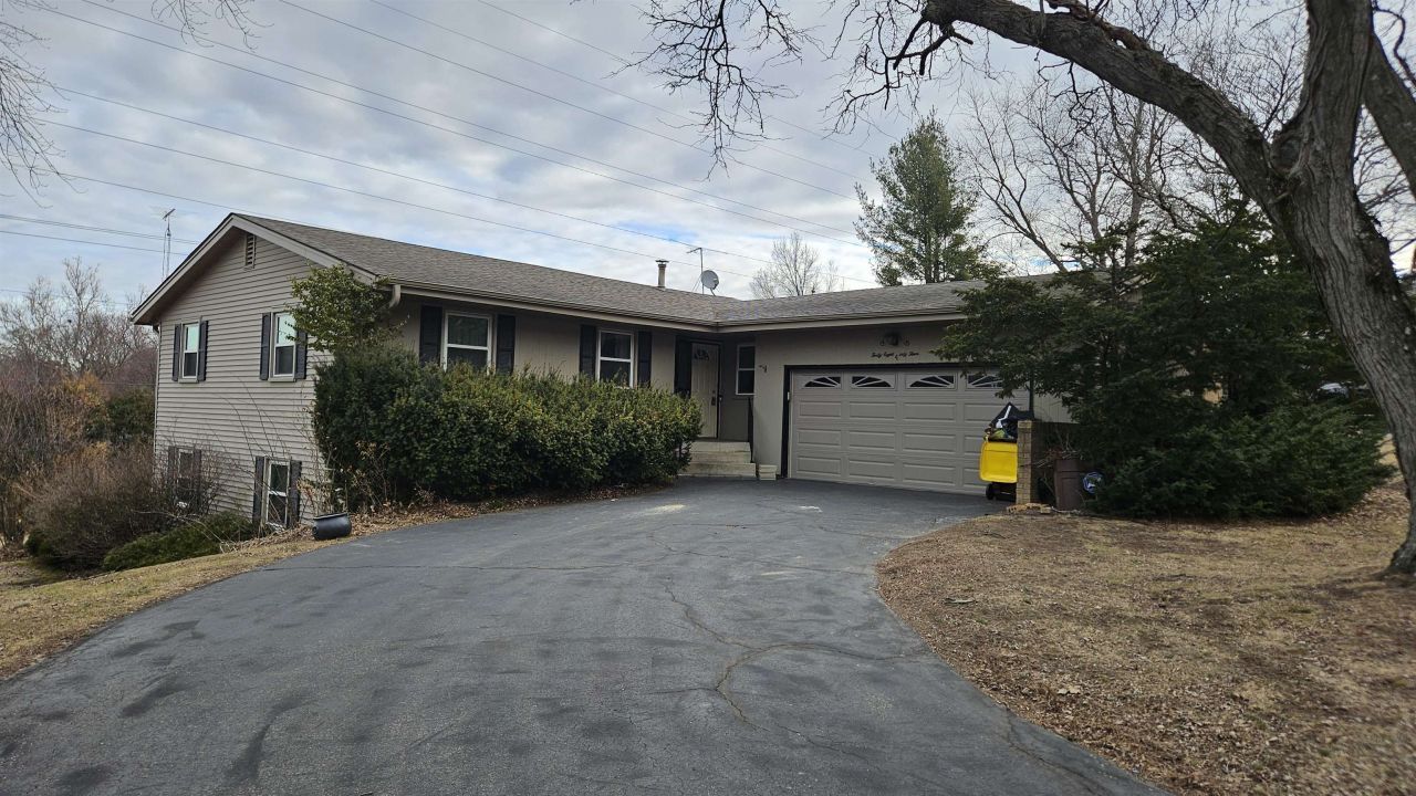 4864 Alpine Park Drive, Rockford, IL 61108 Main Photo