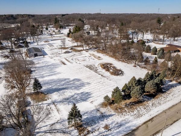 28XX Vinton, ROCKFORD, IL 61101