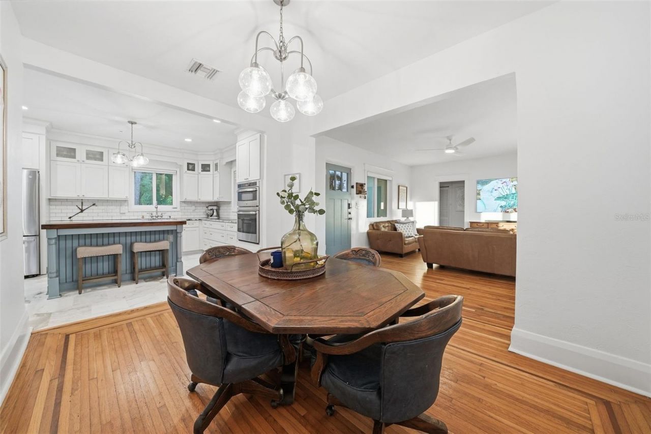 344 W Rio Vista Court, Tampa, FL 33604 Photo