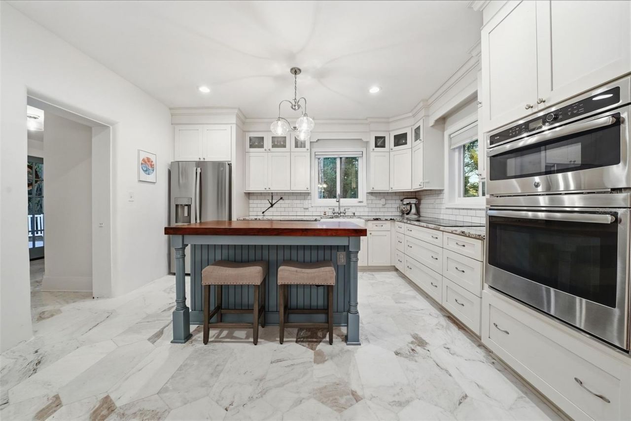 344 W Rio Vista Court, Tampa, FL 33604 Photo