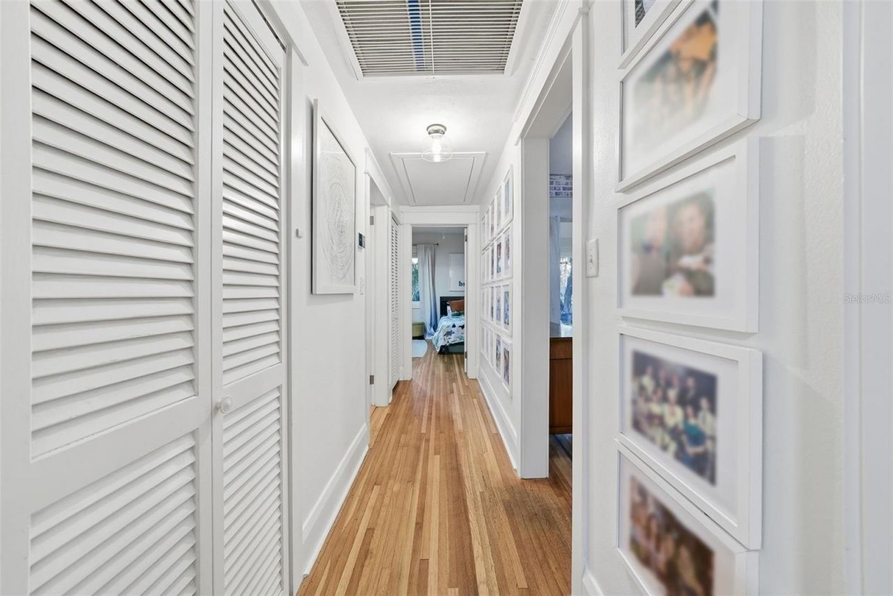 344 W Rio Vista Court, Tampa, FL 33604 Photo