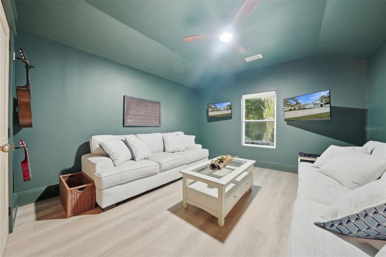 344 W Rio Vista Court, Tampa, FL 33604 Photo