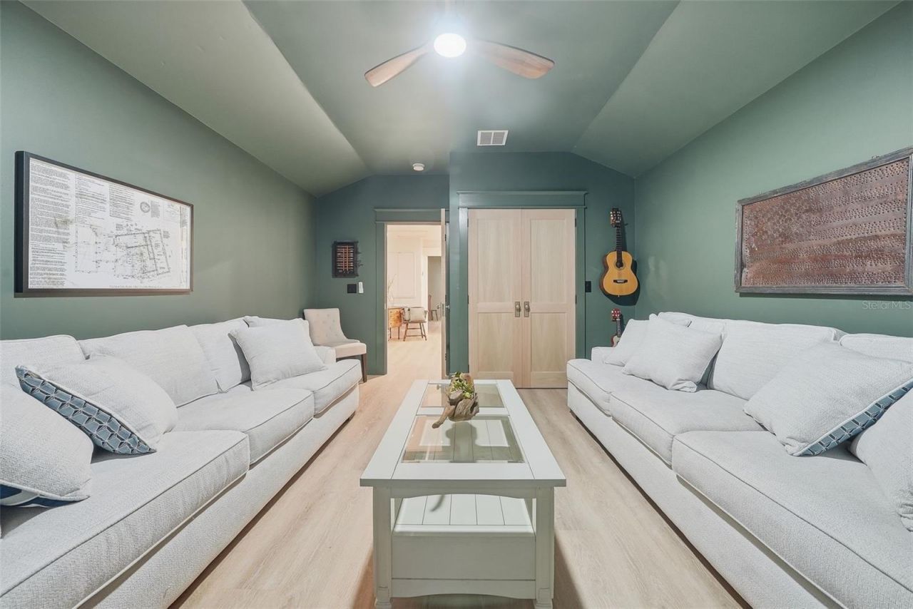 344 W Rio Vista Court, Tampa, FL 33604 Photo