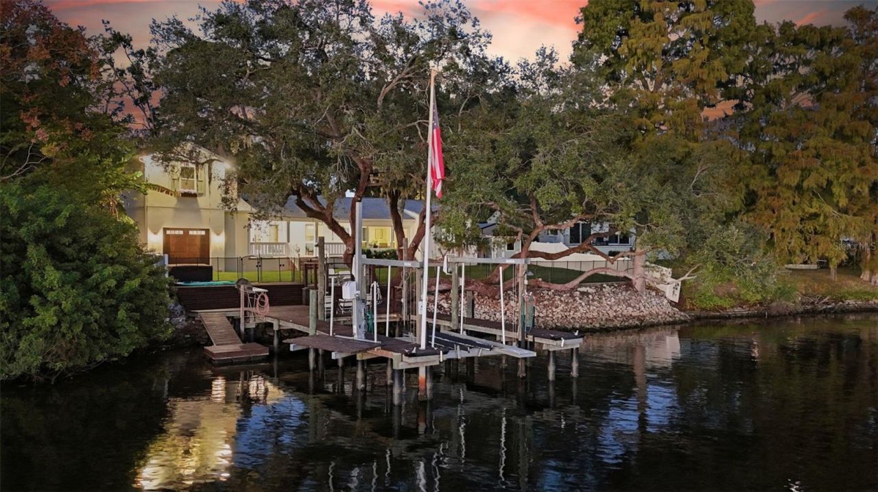 344 W Rio Vista Court, Tampa, FL 33604 Photo