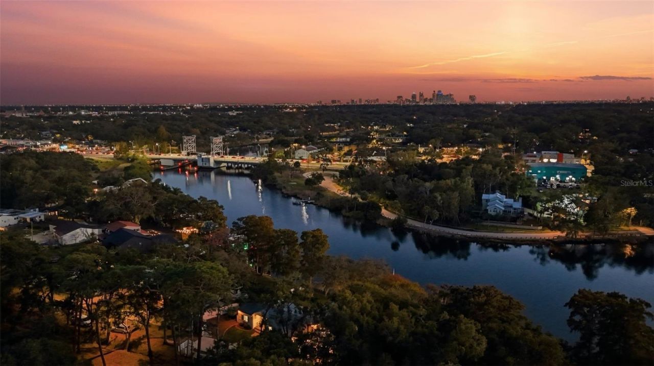 344 W Rio Vista Court, Tampa, FL 33604 Photo