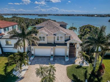 709 HARBOR DRIVE , BELLEAIR BEACH, FL 33786
