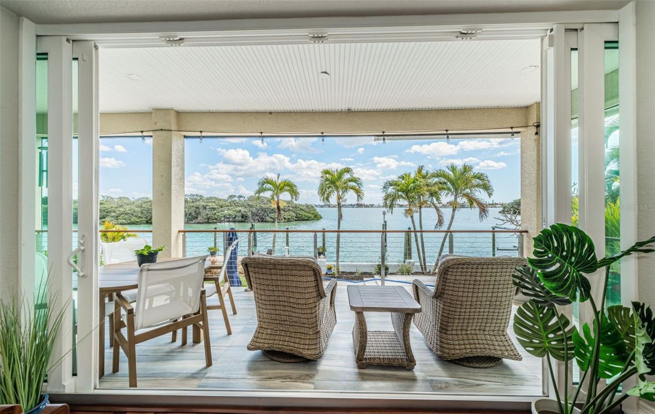 709 Harbor Drive, Belleair Beach, FL 33786 Photo