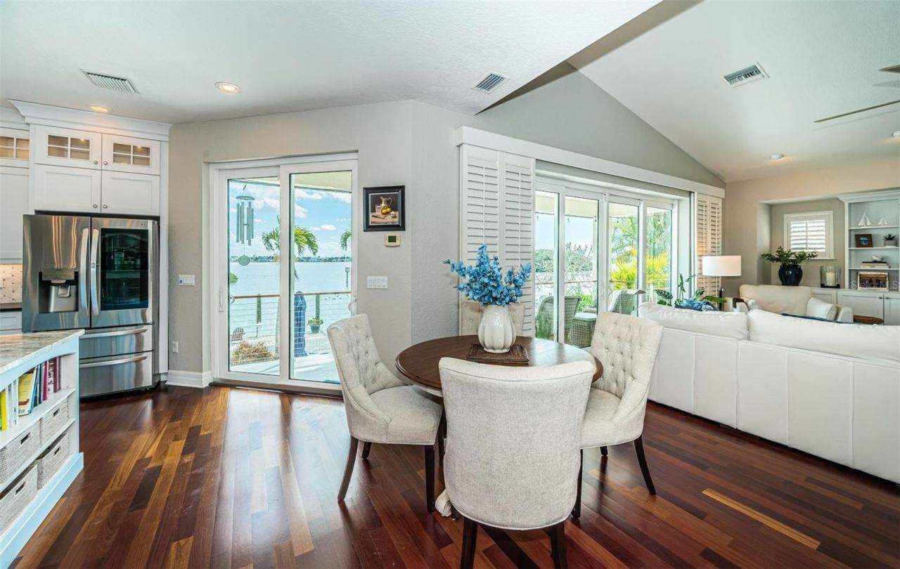 709 Harbor Drive, Belleair Beach, FL 33786 Photo