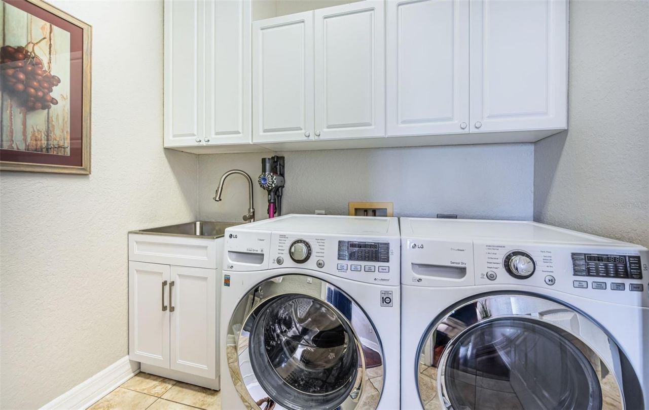 709 Harbor Drive, Belleair Beach, FL 33786 Photo