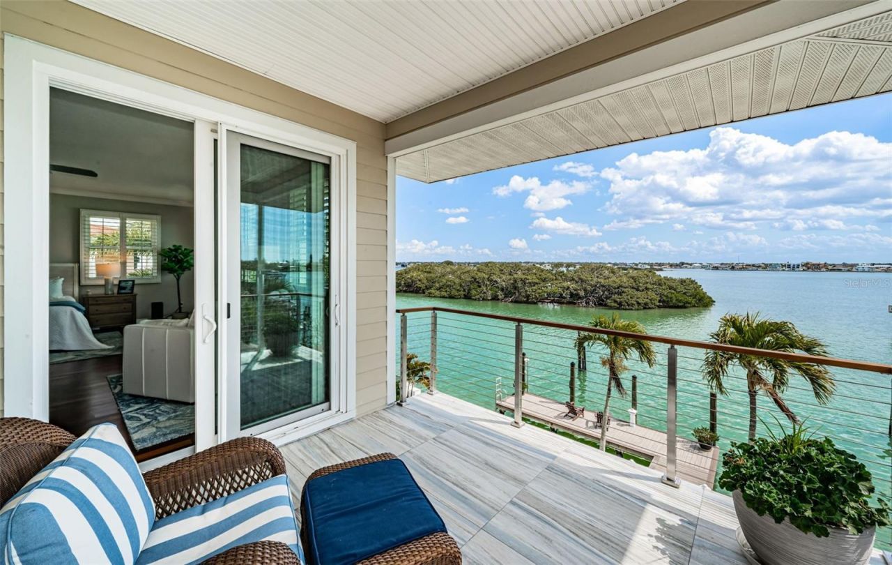 709 Harbor Drive, Belleair Beach, FL 33786 Photo