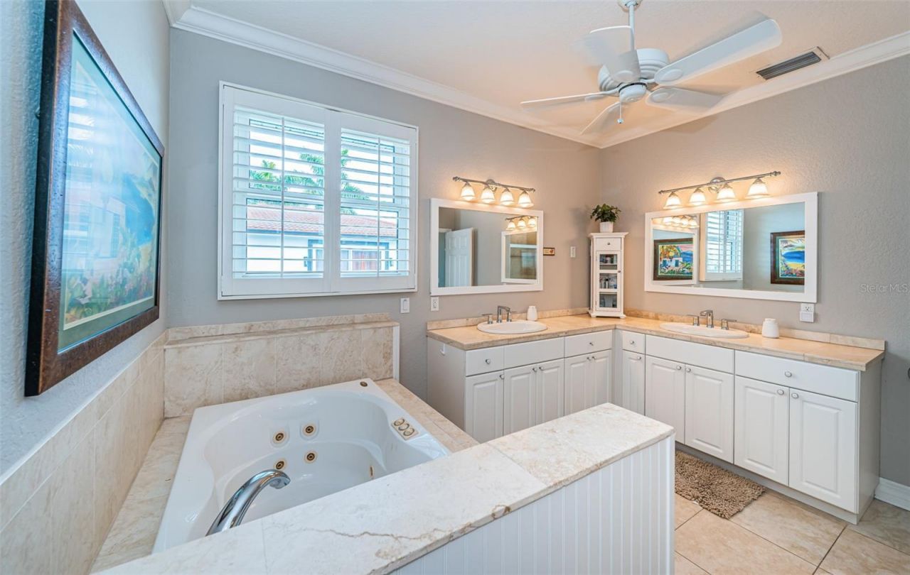 709 Harbor Drive, Belleair Beach, FL 33786 Photo