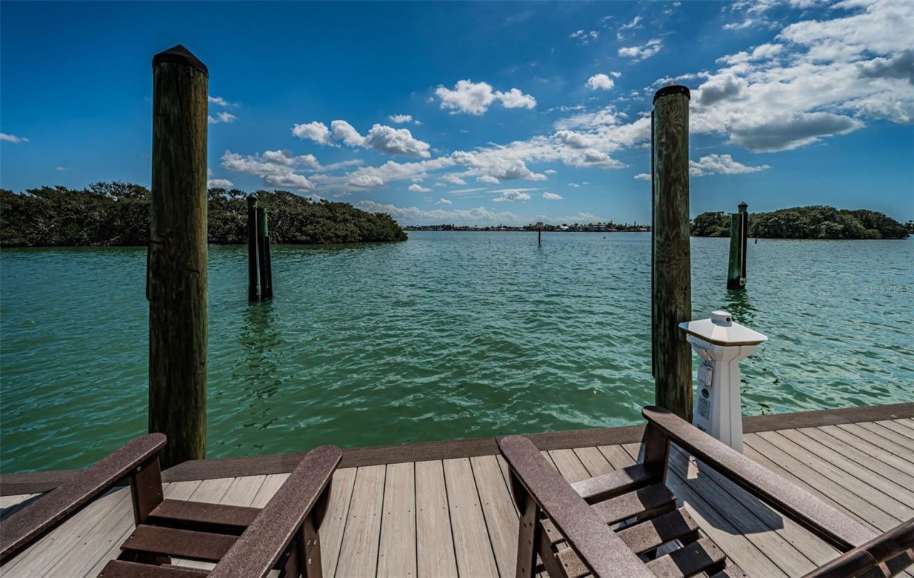 709 Harbor Drive, Belleair Beach, FL 33786 Photo