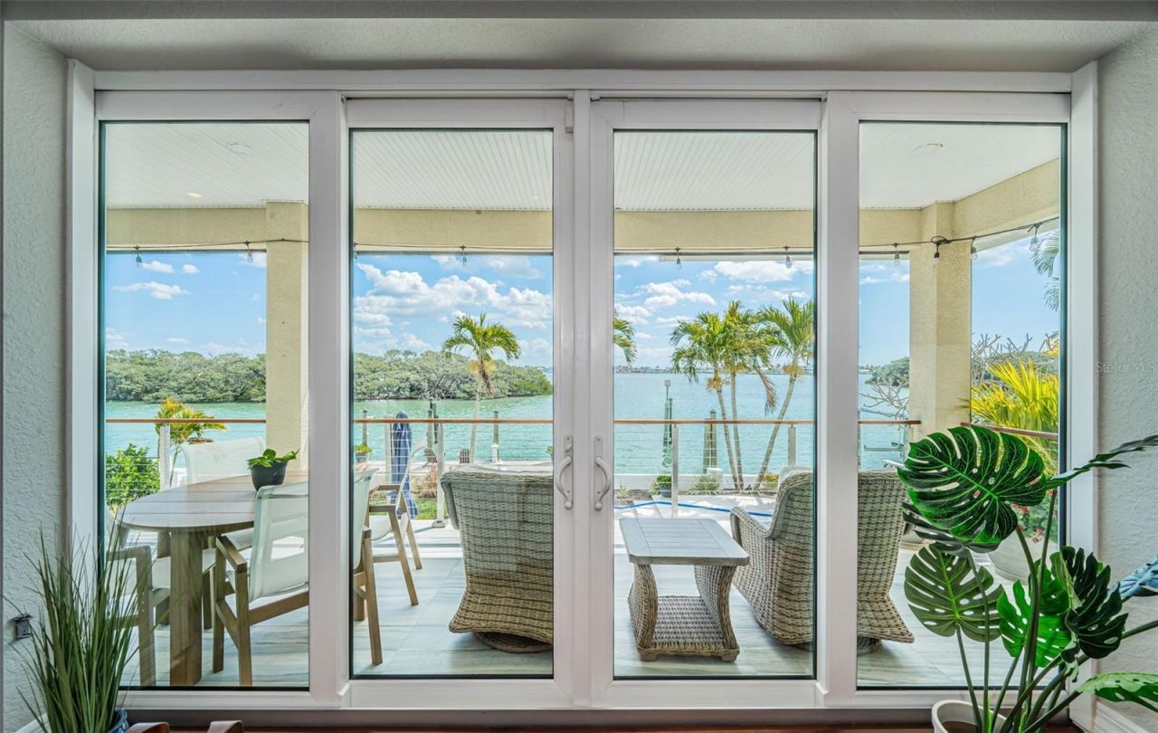 709 Harbor Drive, Belleair Beach, FL 33786 Photo